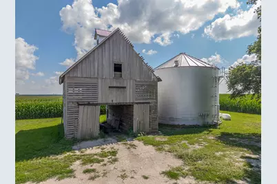 758 N 1st Road, Dana, IL 61321 - Photo 20