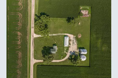 758 N 1st Road, Dana, IL 61321 - Photo 2