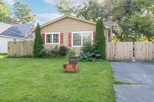35706 N Laurel Ave, Ingleside, IL 60041 - Photo 1