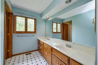 2324 Kalamazoo Drive, Naperville, IL 60565 - Photo 24