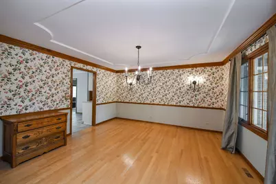 2324 Kalamazoo Drive, Naperville, IL 60565 - Photo 6