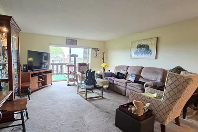 690 Chandler Road #408, Gurnee, IL 60031 - Photo 4