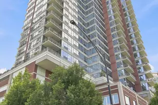 1600 S Prairie Ave, Chicago, IL 60616 - Photo 1