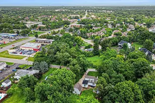 5S254 Radcliff Rd, Naperville, IL 60563 - Photo 4
