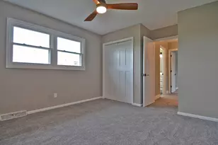 304 Sequoia Dr, Streator, IL 61364 - Photo 32