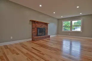 304 Sequoia Dr, Streator, IL 61364 - Photo 6