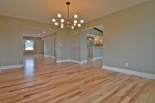304 Sequoia Dr, Streator, IL 61364 - Photo 8