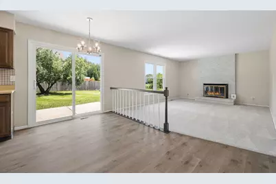 1545 Scottdale Circle, Wheaton, IL 60189 - Photo 4