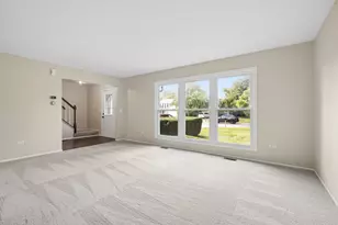 1545 Scottdale Cir, Wheaton, IL 60189 - Photo 8