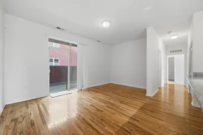 318 E 25th Place #2E, Chicago, IL 60616 - Photo 6