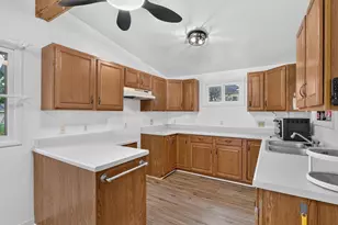 222 N Taylor St, Marengo, IL 60152 - Photo 12