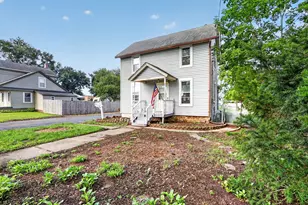 222 N Taylor St, Marengo, IL 60152 - Photo 4