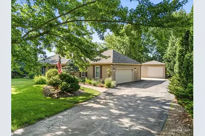 44W043 Fox Wilds Drive, Saint Charles, IL 60175 - Photo 2