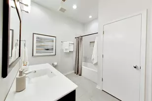 3810 N Fremont St, Chicago, IL 60613 - Photo 18