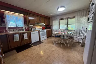 114 Huntsbridge Rd, Matteson, IL 60443 - Photo 4