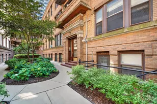 2743 N Hampden Ct, Chicago, IL 60614 - Photo 2