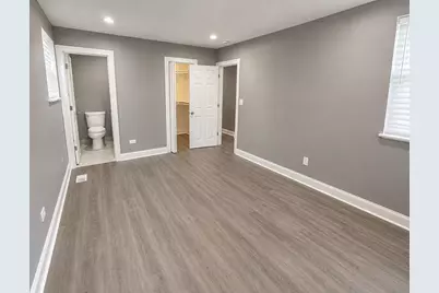 10140 S La Salle Street, Chicago, IL 60628 - Photo 12