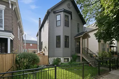 2106 N Campbell Avenue, Chicago, IL 60647 - Photo 2