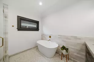 2106 N Campbell Ave, Chicago, IL 60647 - Photo 26