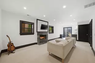 2106 N Campbell Ave, Chicago, IL 60647 - Photo 36