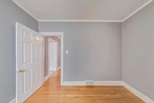 1521 W Nelson St, Chicago, IL 60657 - Photo 14