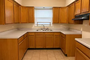 11329 S Green Bay Ave, Chicago, IL 60617 - Photo 4