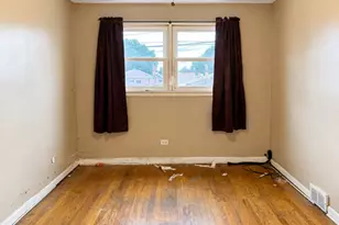 11329 S Green Bay Ave, Chicago, IL 60617 - Photo 8