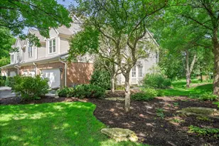 1728 Brookwood Rd, Lisle, IL 60532 - Photo 2