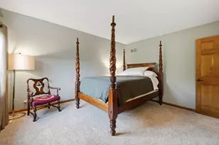 6183 Tyrnbury Dr, Lisle, IL 60532 - Photo 32
