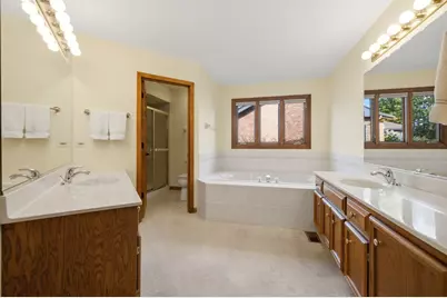 6183 Tyrnbury Drive, Lisle, IL 60532 - Photo 28