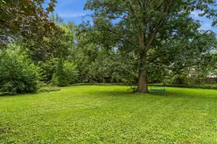 749 N Van Buren St, Batavia, IL 60510 - Photo 28