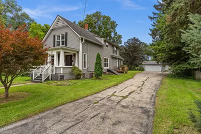 749 N Van Buren Street, Batavia, IL 60510 - Photo 2