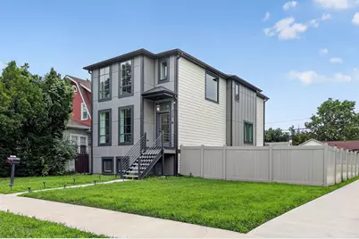302 S 7th Avenue, Maywood, IL 60153 - Photo 2