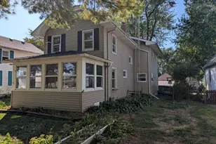 135 N Birch St, Waterman, IL 60556 - Photo 18