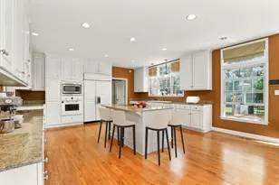 312 Westridge Rd, Joliet, IL 60431 - Photo 6