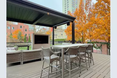 3024 N Lake Shore Drive, Chicago, IL 60657 - Photo 2
