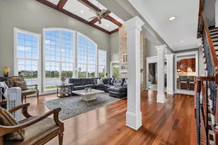 39W748 Goldenrod Dr, Saint Charles, IL 60175 - Photo 8