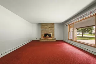 1324 S 3rd St, Saint Charles, IL 60174 - Photo 6