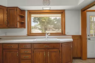 1324 S 3rd St, Saint Charles, IL 60174 - Photo 14