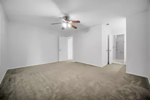 1037 Cottonwood Ct, Wheeling, IL 60090 - Photo 16