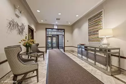 1429 N Wells Street #205, Chicago, IL 60610 - Photo 2