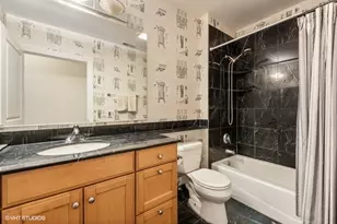 1429 N Wells St, Chicago, IL 60610 - Photo 12