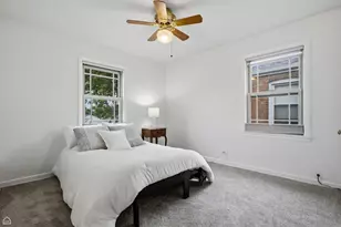 6558 N Troy St, Chicago, IL 60645 - Photo 8