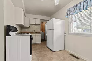 2013 Evans Ave, Loves Park, IL 61111 - Photo 6