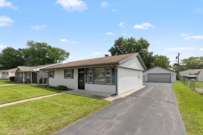 2013 Evans Avenue, Loves Park, IL 61111 - Photo 2