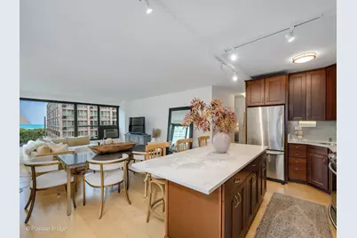 2930 N Sheridan Road #1107, Chicago, IL 60657 - Photo 12