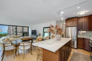 2930 N Sheridan Rd, Chicago, IL 60657 - Photo 12