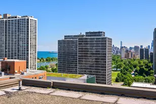 2930 N Sheridan Rd, Chicago, IL 60657 - Photo 20