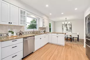 1139 Hampshire Ct, Schaumburg, IL 60193 - Photo 12