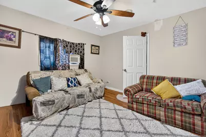 3512 W Belden Avenue, Chicago, IL 60647 - Photo 2